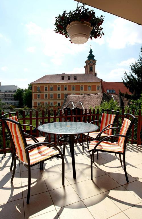 Dobó Vendégház Eger Esterno foto